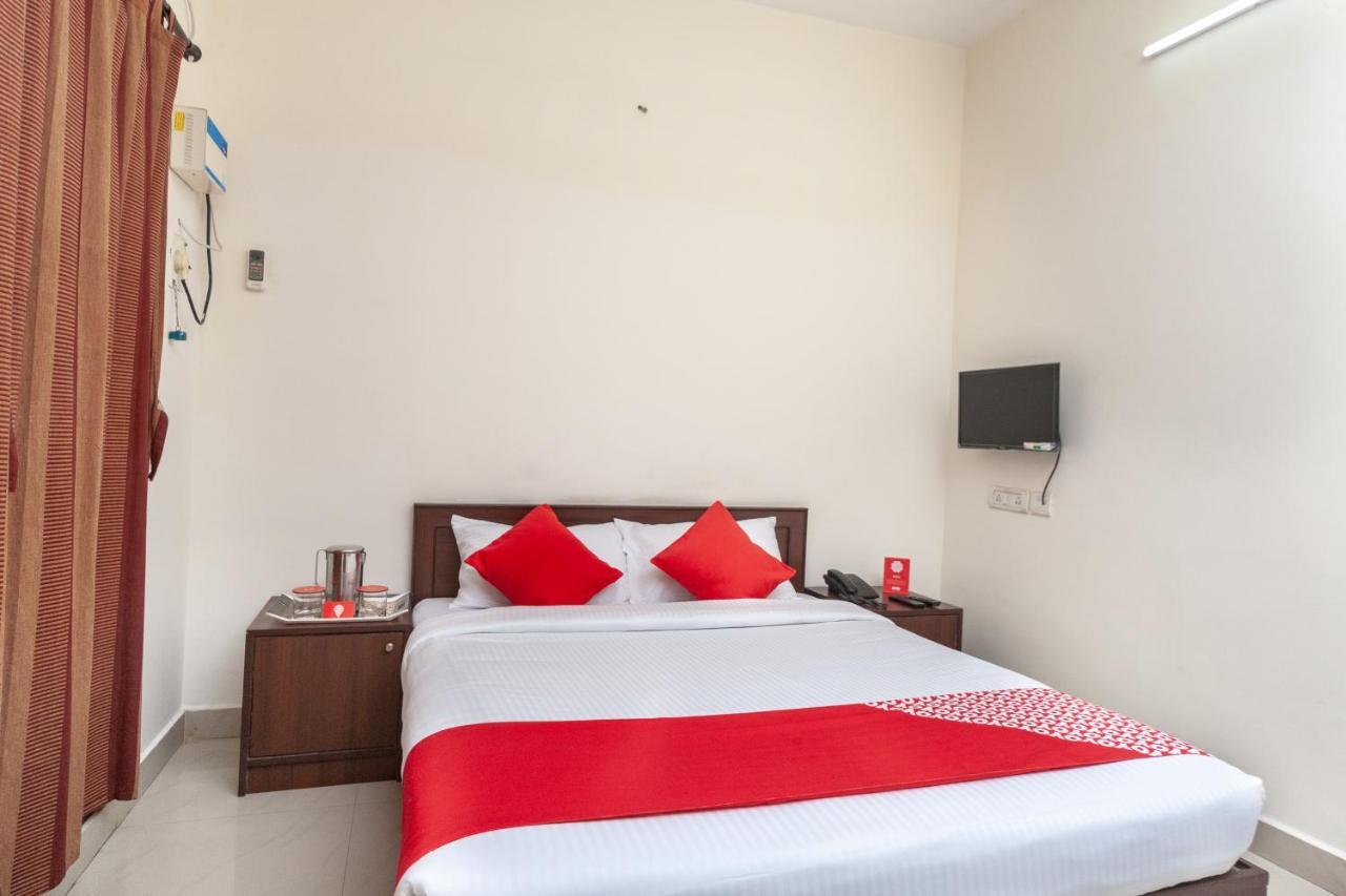 Oyo 22019 Skye Service Apartments Chennai Ngoại thất bức ảnh